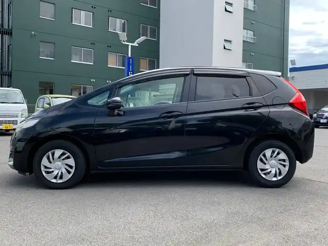 ホンダ フィット 13G Fパッケージ 福井県 2015(平27)年 3.4万km クリスタルブラックパール (株)IDOMが運営する【じしゃロン福井店】の自社ローン専用車両になりますこちらは現金またはオートローンご利用時の価格です。自社ローンご希望の方は別途その旨お申付け下さい/純正SDナビ/CD/DVD/TV/Bluetooth/バックカメラ/アイドリングストップ/ETC/ドアバイザー/電動格納ミラー/ヘッドライトレベライザー/プッシュスタート/スマートキー