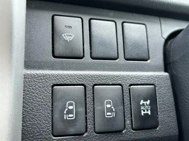 トヨタ ノア Si 富山県 2013(平25)年 10.7万km ブラック 純正ナビ（Bluetooth/ワンセグTV/バックカメラ有/DVD再生機能有）/パワースライドドア/ダブルオートエアコン/マニュアルトランスミッションモード/ETC/横滑り防止機能/オートライト