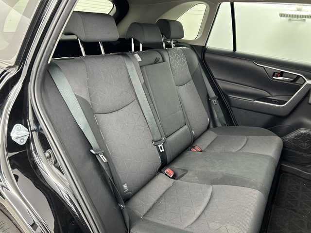 トヨタ ＲＡＶ４ ハイブリットX 愛知県 2021(令3)年 5.9万km アティチュードブラックマイカ 衝突被害軽減ブレーキ/純正ディスプレイオーディオ/フルセグテレビ/バックカメラ/ビルトインETC2.0/クルーズコントロール（追従有）/LEDヘッドライト/純正18インチアルミホイール/フルエアロ（TRD）/オートライト/オートマチックハイビーム/スマートキー/USB端子