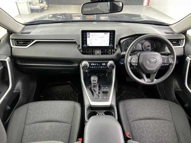 トヨタ ＲＡＶ４ ハイブリットX 愛知県 2021(令3)年 5.9万km アティチュードブラックマイカ 衝突被害軽減ブレーキ/純正ディスプレイオーディオ/フルセグテレビ/バックカメラ/ビルトインETC2.0/クルーズコントロール（追従有）/LEDヘッドライト/純正18インチアルミホイール/フルエアロ（TRD）/オートライト/オートマチックハイビーム/スマートキー/USB端子