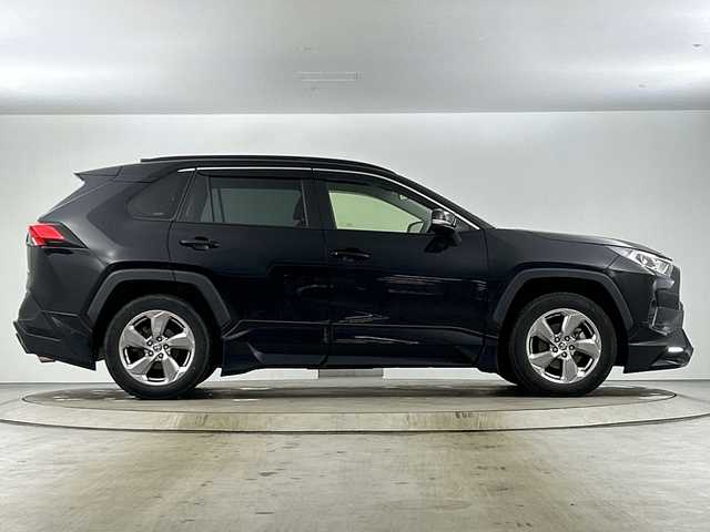 トヨタ ＲＡＶ４ ハイブリットX 愛知県 2021(令3)年 5.9万km アティチュードブラックマイカ 衝突被害軽減ブレーキ/純正ディスプレイオーディオ/フルセグテレビ/バックカメラ/ビルトインETC2.0/クルーズコントロール（追従有）/LEDヘッドライト/純正18インチアルミホイール/フルエアロ（TRD）/オートライト/オートマチックハイビーム/スマートキー/USB端子