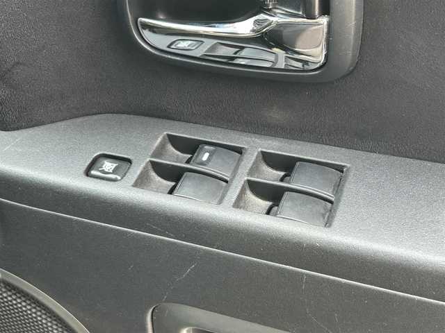 三菱 デリカＤ：５ G－Power package 京都府 2013(平25)年 11.1万km ダイヤモンドブラックマイカ  ワンオーナー/ 4WD/ 純正メモリナビ/　・フルセグTV/　・BTオーディオ/　・CD/DVD再生/　・バックカメラ/ 両側パワースライドドア/ クルーズコントロール/ ETC/ パドルシフト/ 純正フロアマット/ 電動格納ミラー/ HIDヘッドライト/ フォグライト/ ドアバイザー/ 純正18インチAW