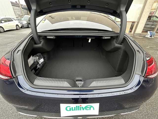 メルセデス・ベンツ ＣＬＳ２２０ｄ スポーツ エクスクルーシブPKG 大阪府 2019(平31)年 2万km カバンサイトブルー サンルーフ/Burmesterサウンド/純正12インチHDDナビ/（フルセグ/BT/AppleCarPlay）/360度カメラ/レーダークルーズコントロール/レーンキープアシスト/ブラインドスポットモニター/衝突軽減防止システム/黒レザーシート/全席シートヒーター/前席エアーシート/パワーシート/純正19インチAW/前後ドライブレコーダー/保証書/取扱説明書/スペアキー　有
