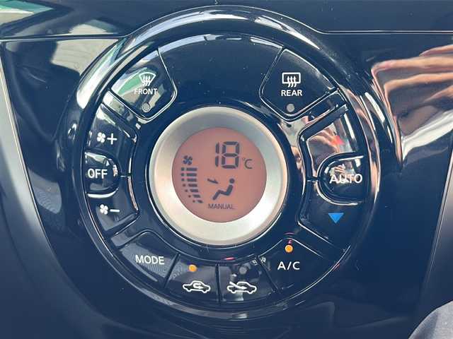 日産 ノート X DIG－S Vセレ +セーフ 石川県 2014(平26)年 6.4万km シャイニングブルー 純正SDナビ(MP314D-W)【FM/AM/フルセグ/CD/Bluetooth】/バックカメラ/アラウンドビューモニター/ETC/ドライブレコーダー/ヒーターミラー/前後コーナーセンサー/LEDヘッドライト/オートライト/プッシュスタート
