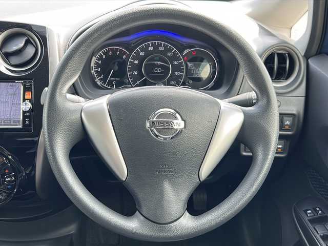日産 ノート X DIG－S Vセレ +セーフ 石川県 2014(平26)年 6.4万km シャイニングブルー 純正SDナビ(MP314D-W)【FM/AM/フルセグ/CD/Bluetooth】/バックカメラ/アラウンドビューモニター/ETC/ドライブレコーダー/ヒーターミラー/前後コーナーセンサー/LEDヘッドライト/オートライト/プッシュスタート