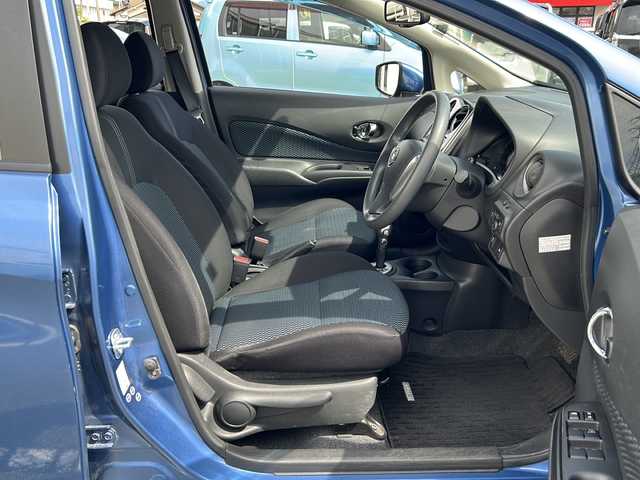 日産 ノート X DIG－S Vセレ +セーフ 石川県 2014(平26)年 6.4万km シャイニングブルー 純正SDナビ(MP314D-W)【FM/AM/フルセグ/CD/Bluetooth】/バックカメラ/アラウンドビューモニター/ETC/ドライブレコーダー/ヒーターミラー/前後コーナーセンサー/LEDヘッドライト/オートライト/プッシュスタート