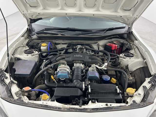 トヨタ ８６ GT リミテッド 愛知県 2014(平26)年 5.5万km サテンホワイトパール 純正7インチＳＤナビ（ＮＳＺＴ－Ｗ６２Ｇ）　/フルセグ/ＣＤ/ＤＶＤ/Ｂｌｕｅｔｏｏｔｈ　/ＥＴＣ/ＭＴモード付ＡＴ　/ハーフレザーシート/前席シートヒーター/アイドリングストップ　/バイキセノンライト　/フォグランプ　/バックフォグ　/オートライト　/スマートキー/スペアキー