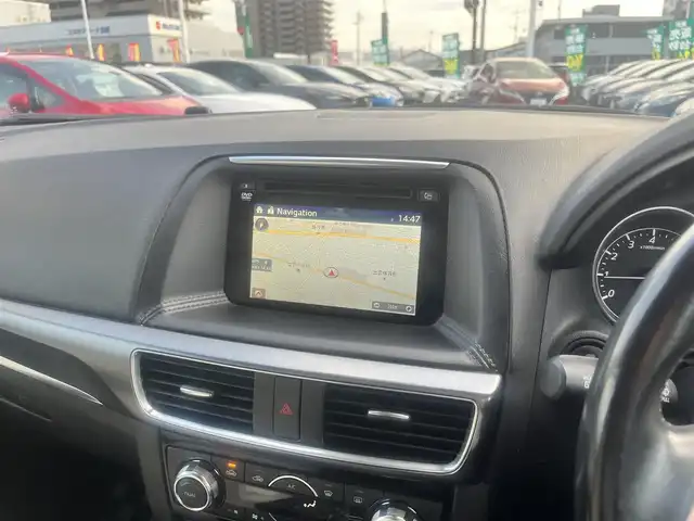 マツダ ＣＸ－５ 25S Lパッケージ 島根県 2016(平28)年 10万km ソウルレッドプレミアムメタリック 純正ＳＤナビ　/(AM/FM/地デジTV/DVD再生/Ｂｌｕｅｔｏｏｔｈ接続)　/ＥＴＣ　/バックカメラ　/マツダ・レーダー・クルーズ・コントロール/ブラインドスポットモニター/レーンアシスト/スマート・シティ・ブレーキ・サポート　/リアコーナーセンサー/ホワイトレザーシート/運転席メモリシート　/前席パワーシート/シートヒーター　/電動パーキングブレーキ　/純正ＬＥＤヘッドライト　/純正１７インチアルミホイール　/純正フロアマット