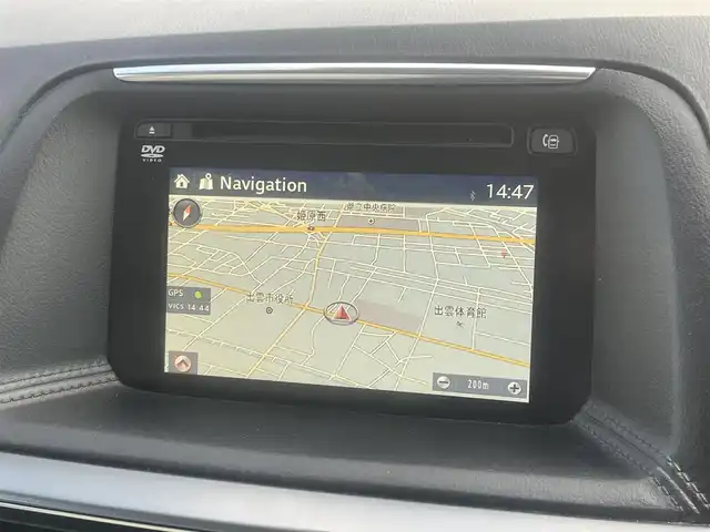 マツダ ＣＸ－５ 25S Lパッケージ 島根県 2016(平28)年 10万km ソウルレッドプレミアムメタリック 純正ＳＤナビ　/(AM/FM/地デジTV/DVD再生/Ｂｌｕｅｔｏｏｔｈ接続)　/ＥＴＣ　/バックカメラ　/マツダ・レーダー・クルーズ・コントロール/ブラインドスポットモニター/レーンアシスト/スマート・シティ・ブレーキ・サポート　/リアコーナーセンサー/ホワイトレザーシート/運転席メモリシート　/前席パワーシート/シートヒーター　/電動パーキングブレーキ　/純正ＬＥＤヘッドライト　/純正１７インチアルミホイール　/純正フロアマット