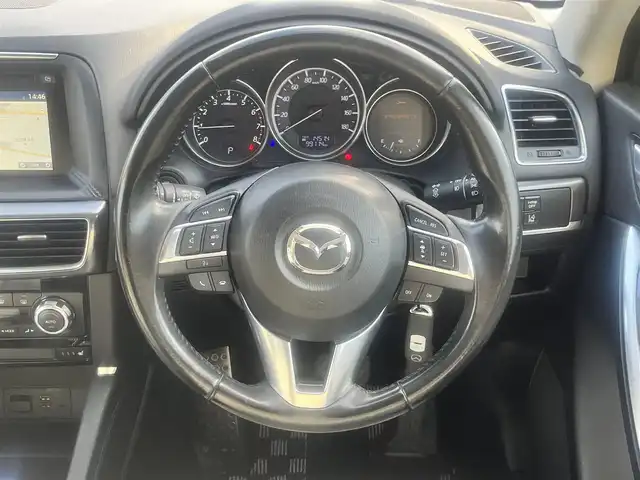 マツダ ＣＸ－５ 25S Lパッケージ 島根県 2016(平28)年 10万km ソウルレッドプレミアムメタリック 純正ＳＤナビ　/(AM/FM/地デジTV/DVD再生/Ｂｌｕｅｔｏｏｔｈ接続)　/ＥＴＣ　/バックカメラ　/マツダ・レーダー・クルーズ・コントロール/ブラインドスポットモニター/レーンアシスト/スマート・シティ・ブレーキ・サポート　/リアコーナーセンサー/ホワイトレザーシート/運転席メモリシート　/前席パワーシート/シートヒーター　/電動パーキングブレーキ　/純正ＬＥＤヘッドライト　/純正１７インチアルミホイール　/純正フロアマット