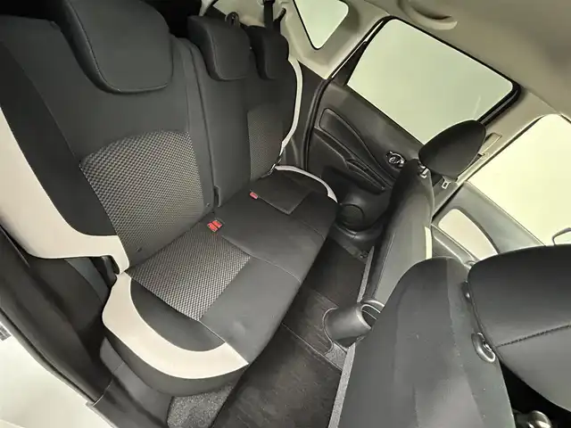日産 ノート X FOUR 道央・札幌 2018(平30)年 4.6万km ブリリアントホワイトパール ・ワンオーナー/・４WD/・寒冷地仕様/・社外ナビ/　CD/DVD/SD/BT/フルセグ/・バックカメラ/・エマージェンシーブレーキ/・レーンキープアシスト/・クリアランスソナー/・横滑り防止/・LEDヘッドライト/・オートライト/・プッシュスタート/・スマートキー/・純正フロアマット/・ドアバイザー
