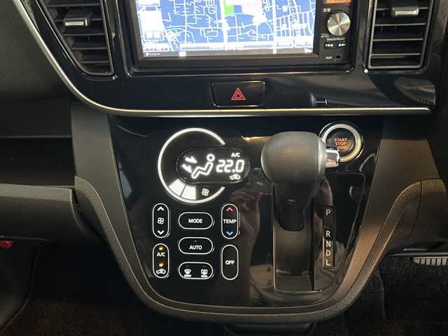 日産 デイズ ルークス ハイウェイスターターボ 兵庫県 2014(平26)年 6.5万km ブラック 保証書・取説・有/純正SDメモリーナビ・ワンセグ・FM・AM・BT・CD・DVD/バックカメラ/アラウンドビューモニター/ETC/両側パワースライドドア/純正フリップダウンモニター/アイドリングストップ/プッシュスタート/スマートキー/TCS(トラクションコントロール)/電格ミラー/純正フロアマット/純正ドアバイザー