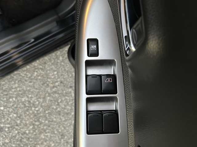 日産 デイズ ルークス ハイウェイスターターボ 兵庫県 2014(平26)年 6.5万km ブラック 保証書・取説・有/純正SDメモリーナビ・ワンセグ・FM・AM・BT・CD・DVD/バックカメラ/アラウンドビューモニター/ETC/両側パワースライドドア/純正フリップダウンモニター/アイドリングストップ/プッシュスタート/スマートキー/TCS(トラクションコントロール)/電格ミラー/純正フロアマット/純正ドアバイザー