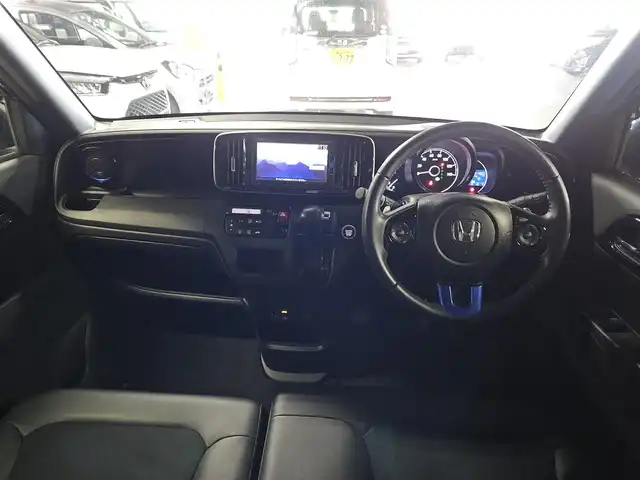 ホンダ Ｎ ＯＮＥ プレミアム ツアラー SS アーバンブラックパッケージ 愛媛県 2016(平28)年 1.5万km クリスタルブラックパール 〇純正ナビ/〇フルセグTV/〇バックカメラ/〇ETC/〇クルーズコントロール/〇SRSエアバッグ/〇ターボ/〇オートライト/〇プラズマクラスター機能付オートエアコン/〇革巻きステアリングホイール/〇パドルシフト/〇合皮/ジャージコンビシート/〇純正15インチアルミホイール/〇ルーフアンテナ/〇スマートキーシステム/〇禁煙車