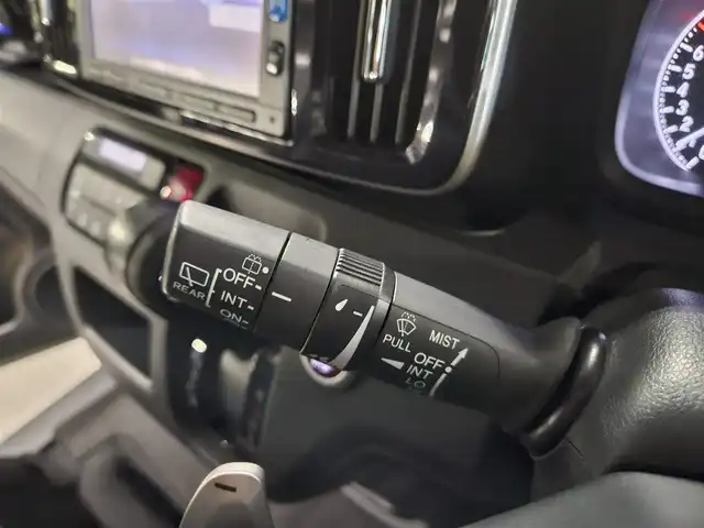 ホンダ Ｎ ＯＮＥ プレミアム ツアラー SS アーバンブラックパッケージ 愛媛県 2016(平28)年 1.5万km クリスタルブラックパール 〇純正ナビ/〇フルセグTV/〇バックカメラ/〇ETC/〇クルーズコントロール/〇SRSエアバッグ/〇ターボ/〇オートライト/〇プラズマクラスター機能付オートエアコン/〇革巻きステアリングホイール/〇パドルシフト/〇合皮/ジャージコンビシート/〇純正15インチアルミホイール/〇ルーフアンテナ/〇スマートキーシステム/〇禁煙車