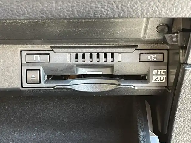 レクサス ＲＸ 300 バージョンL 滋賀県 2019(令1)年 2.9万km レッドマイカクリスタルシャイン 純正12.3型ナビ/・Bluetooth/フルセグ/・CD/DVD/パノラミックビューモニター/パノラマルーフ/ウッドコンビステアリング/ステアリングヒーター/パドルシフト/ETC2.0/前後ドライブレコーダー/レーダークルーズコントロール/リｋチクリームレザーシート/全席パワーシート/全席シートヒーター/前席シートベンチレーション/パワーバックドア/三眼LEDヘッドライト/フォグライト/オートハイビーム/レクサスセーフティシステムプラス/・レーントレーシングアシスト/・プリクラッシュセーフティ/・ブラインドスポットモニター/・ヘッドアップディスプレイ/・パーキングサポートブレーキ/・ロードサインアシスト/スマートキー