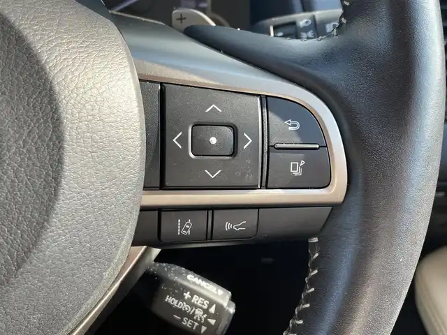 レクサス ＲＸ 300 バージョンL 滋賀県 2019(令1)年 2.9万km レッドマイカクリスタルシャイン 純正12.3型ナビ/・Bluetooth/フルセグ/・CD/DVD/パノラミックビューモニター/パノラマルーフ/ウッドコンビステアリング/ステアリングヒーター/パドルシフト/ETC2.0/前後ドライブレコーダー/レーダークルーズコントロール/リｋチクリームレザーシート/全席パワーシート/全席シートヒーター/前席シートベンチレーション/パワーバックドア/三眼LEDヘッドライト/フォグライト/オートハイビーム/レクサスセーフティシステムプラス/・レーントレーシングアシスト/・プリクラッシュセーフティ/・ブラインドスポットモニター/・ヘッドアップディスプレイ/・パーキングサポートブレーキ/・ロードサインアシスト/スマートキー