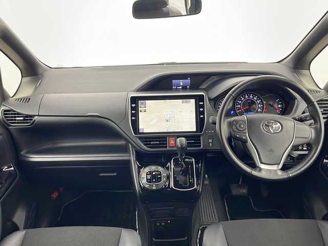 トヨタ ノア Si ダブルバイビー 秋田県 2019(平31)年 6.4万km ホワイトパールクリスタルシャイン 4WD/純正SDナビ　/フルセグTV/CD/DVD/Bluetooth/フリップダウンモニター　/両側パワースライドドア　/バックカメラ　/クルーズコントロール　/レーンキープアシスト/衝突被害軽減ブレーキ　/ビルトインＥＴＣ　/前後ドライブレコーダー/ＬＥＤヘッドライト　/フォグ/サンシェード/スペアキー/プッシュスタート/オートマチックハイビーム/寒冷地仕様