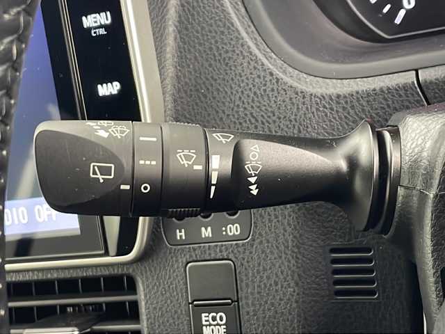 トヨタ ノア Si ダブルバイビー 秋田県 2019(平31)年 6.4万km ホワイトパールクリスタルシャイン 4WD/純正SDナビ　/フルセグTV/CD/DVD/Bluetooth/フリップダウンモニター　/両側パワースライドドア　/バックカメラ　/クルーズコントロール　/レーンキープアシスト/衝突被害軽減ブレーキ　/ビルトインＥＴＣ　/前後ドライブレコーダー/ＬＥＤヘッドライト　/フォグ/サンシェード/スペアキー/プッシュスタート/オートマチックハイビーム/寒冷地仕様