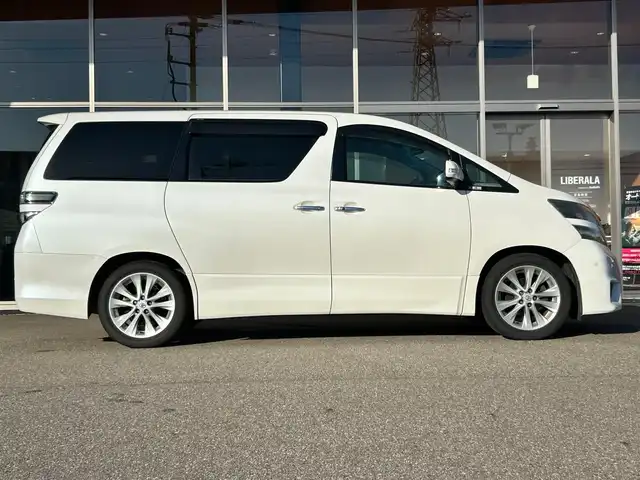 トヨタ ヴェルファイア 2．4Z 富山県 2008(平20)年 8.2万km 白 純正ナビ　/フルセグTV/DVD/CD再生/バックカメラ/パーキングセンサー/両側パワースライドドア/サンルーフ/フリップダウンモニター/三列シート/プッシュスタート/アイドリングストップ/ETC