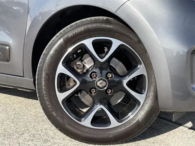 ルノー トゥインゴ S リミテ 東京都 2020(令2)年 3.8万km グレー 純正ディスプレイオーディオ/５速マニャアル/レザー調シートカバー/ＥＴＣ/レンキープ/パーキングセンサー/前後ドラレコ