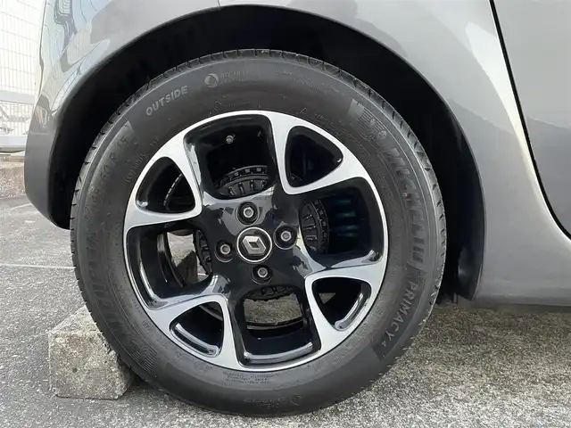 ルノー トゥインゴ S リミテ 東京都 2020(令2)年 3.8万km グレー 純正ディスプレイオーディオ/５速マニャアル/レザー調シートカバー/ＥＴＣ/レンキープ/パーキングセンサー/前後ドラレコ