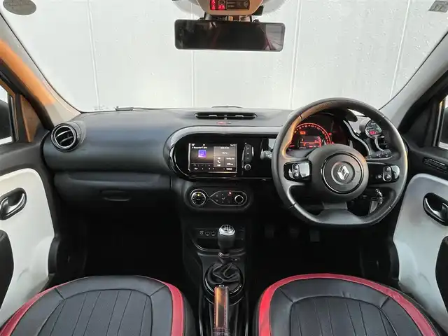 ルノー トゥインゴ S リミテ 東京都 2020(令2)年 3.8万km グレー 純正ディスプレイオーディオ/５速マニャアル/レザー調シートカバー/ＥＴＣ/レンキープ/パーキングセンサー/前後ドラレコ