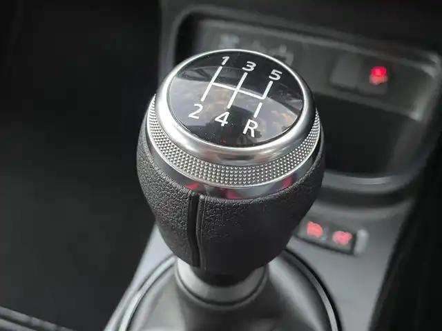 ルノー トゥインゴ S リミテ 東京都 2020(令2)年 3.8万km グレー 純正ディスプレイオーディオ/５速マニャアル/レザー調シートカバー/ＥＴＣ/レンキープ/パーキングセンサー/前後ドラレコ