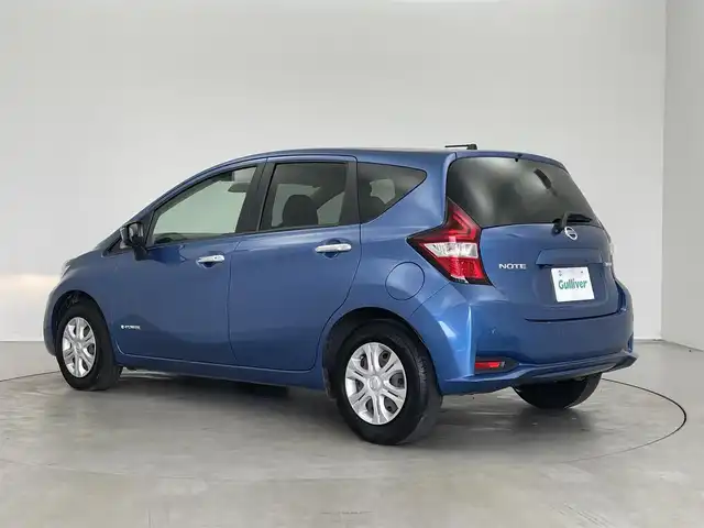 日産 ノート e－パワー X 埼玉県 2017(平29)年 4.5万km シャイニングブルー 衝突被害軽減ブレーキ/純正メモリナビ/CD/DVD/Bluetooth/フルセグTV/SD/AUX/全周囲カメラ/デジタルインナーミラー/前後ドライブレコーダー（HDR361GW）/ETC/純正フロアマット/前後コーナーセンサー/レーンキープアシスト/盗難防止装置/スマートキー/オートエアコン