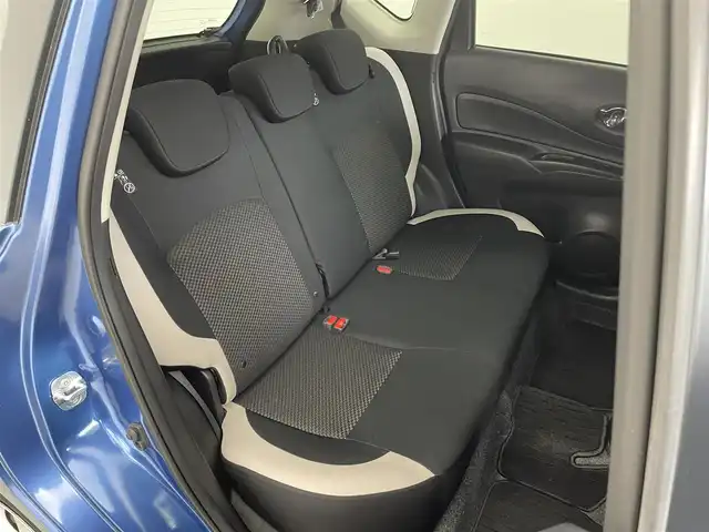 日産 ノート e－パワー X 埼玉県 2017(平29)年 4.5万km シャイニングブルー 衝突被害軽減ブレーキ/純正メモリナビ/CD/DVD/Bluetooth/フルセグTV/SD/AUX/全周囲カメラ/デジタルインナーミラー/前後ドライブレコーダー（HDR361GW）/ETC/純正フロアマット/前後コーナーセンサー/レーンキープアシスト/盗難防止装置/スマートキー/オートエアコン