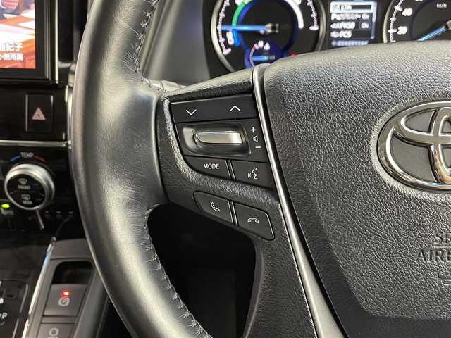 トヨタ アルファードハイブリット SR 福岡県 2018(平30)年 6.1万km ブラック 純正10型ナビ　NSZN-W66T/フルセグTV、CD、DVD、AM、FM、Bluetooth/ビルトインETC/デジタルインナーミラー/3眼LEDヘッドライト/シーケンシャルウィンカー/両側パワースライドドア/レーダークルーズコントロール/D席メモリーシート/前席パワーシート/前席シートシーター/前席エアシート/PKSB（パーキングサポートブレーキ）/PCS（プリクラッシュセーフティ）/LTA（レーントレーシングアシスト）/RSA（ロードサインアシスト）