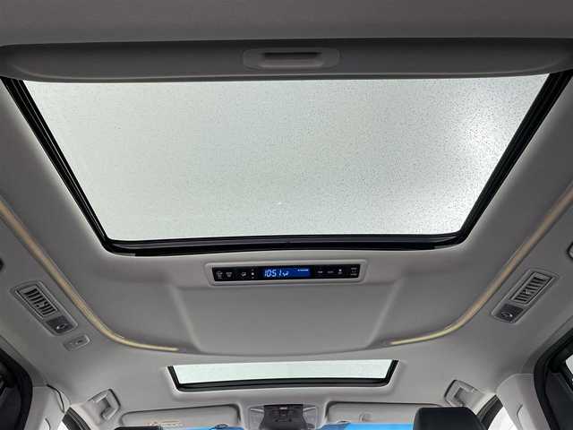トヨタ アルファードハイブリット SR 福岡県 2018(平30)年 6.1万km ブラック 純正10型ナビ　NSZN-W66T/フルセグTV、CD、DVD、AM、FM、Bluetooth/ビルトインETC/デジタルインナーミラー/3眼LEDヘッドライト/シーケンシャルウィンカー/両側パワースライドドア/レーダークルーズコントロール/D席メモリーシート/前席パワーシート/前席シートシーター/前席エアシート/PKSB（パーキングサポートブレーキ）/PCS（プリクラッシュセーフティ）/LTA（レーントレーシングアシスト）/RSA（ロードサインアシスト）