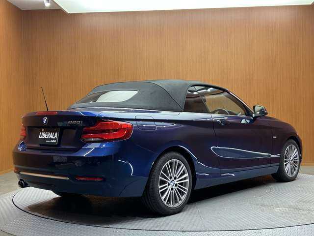 ＢＭＷ ２２０ｉ