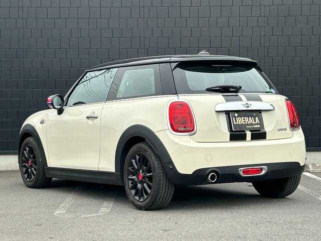 ＭＩＮＩ ミニ クーパー 埼玉県 2020(令2)年 2.4万km ペッパー・ホワイト ワンオーナー　/ペッパーＰKG　/ナビゲーションＰKG　/オプション１６インチアルミホイール　　/コンフォートＰKG　/バックカメラ　/ユニオンジャックテールランプ　/ＥＴＣ　/ドライブレコーダー
