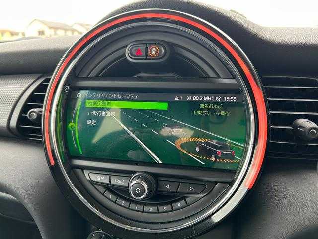 ＭＩＮＩ ミニ クーパー 埼玉県 2020(令2)年 2.4万km ペッパー・ホワイト ワンオーナー　/ペッパーＰKG　/ナビゲーションＰKG　/オプション１６インチアルミホイール　　/コンフォートＰKG　/バックカメラ　/ユニオンジャックテールランプ　/ＥＴＣ　/ドライブレコーダー
