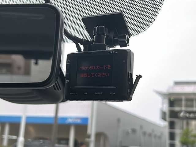 日産 セレナ e－パワー ハイウェイスター V 大阪府 2021(令3)年 3.5万km ダイヤモンドブラック ワンオーナー/ドライブレコーダー/純正ナビフルセグAM/FM/BT//バックモニター/エマージェンシーブレーキ/プロパイロット/インテリジェントFCW/インテリジェントLI/インテリジェントBS/RCTA/キャプテンシート/両面電動スライドドア/踏み間違い衝突防止アシスト/LEDヘッドランプ/パワーステアリング/LEDフォグランプ/ウインカーミラー/アダプティブLEDヘッドライトシステム/LEDリアコンビネーションランプ/セレナバックビューモニター/インテリジェントアラウンドビューモニター/インテリジェントルームミラー/本革三本スポークステアリング/サイドサンシェード/プッシュスタート/ブラインドスポットモニター/e-powerモードスイッチ/ウインカーミラー/PTC素子ヒーター（寒冷地仕様）/電動パーキングブレーキ/オートブレーキホールド/オートエアコン・リアクーラー/カーテンエアバッグ