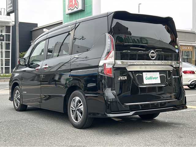 日産 セレナ e－パワー ハイウェイスター V 大阪府 2021(令3)年 3.5万km ダイヤモンドブラック ワンオーナー/ドライブレコーダー/純正ナビフルセグAM/FM/BT//バックモニター/エマージェンシーブレーキ/プロパイロット/インテリジェントFCW/インテリジェントLI/インテリジェントBS/RCTA/キャプテンシート/両面電動スライドドア/踏み間違い衝突防止アシスト/LEDヘッドランプ/パワーステアリング/LEDフォグランプ/ウインカーミラー/アダプティブLEDヘッドライトシステム/LEDリアコンビネーションランプ/セレナバックビューモニター/インテリジェントアラウンドビューモニター/インテリジェントルームミラー/本革三本スポークステアリング/サイドサンシェード/プッシュスタート/ブラインドスポットモニター/e-powerモードスイッチ/ウインカーミラー/PTC素子ヒーター（寒冷地仕様）/電動パーキングブレーキ/オートブレーキホールド/オートエアコン・リアクーラー/カーテンエアバッグ