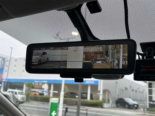 日産 セレナ e－パワー ハイウェイスター V 大阪府 2021(令3)年 3.5万km ダイヤモンドブラック ワンオーナー/ドライブレコーダー/純正ナビフルセグAM/FM/BT//バックモニター/エマージェンシーブレーキ/プロパイロット/インテリジェントFCW/インテリジェントLI/インテリジェントBS/RCTA/キャプテンシート/両面電動スライドドア/踏み間違い衝突防止アシスト/LEDヘッドランプ/パワーステアリング/LEDフォグランプ/ウインカーミラー/アダプティブLEDヘッドライトシステム/LEDリアコンビネーションランプ/セレナバックビューモニター/インテリジェントアラウンドビューモニター/インテリジェントルームミラー/本革三本スポークステアリング/サイドサンシェード/プッシュスタート/ブラインドスポットモニター/e-powerモードスイッチ/ウインカーミラー/PTC素子ヒーター（寒冷地仕様）/電動パーキングブレーキ/オートブレーキホールド/オートエアコン・リアクーラー/カーテンエアバッグ