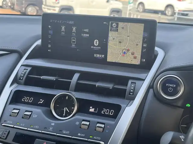 レクサス ＮＸ 300h Iパッケージ 三重県 2018(平30)年 8.2万km ソニッククォーツ ワンオーナー/セーフティシステムプラス/レーダークルーズ/角型3眼LEDヘッドランプ/パワーバックドア/L_texシート/シートヒーター/革巻ステアリング/ステアリングヒーター/18インチアルミホイール/SDナビゲーション/地デジTV/Blu-ray/DVD/CD/Bluetooth/バック・サイドカメラ