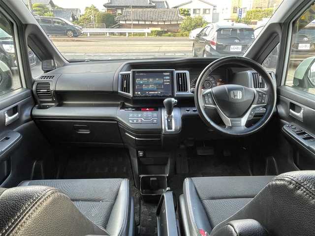 ホンダ ステップワゴン スパーダ Z クールスピリット 兵庫県 2013(平25)年 10.1万km ホワイトオーキッドパール (株)IDOMが運営する【じしゃロン姫路店】の自社ローン専用車両になります。こちらは現金またはオートローンご利用時の価格です。自社ローンご希望の方は別途その旨お申付け下さい/両側パワースライドドア/ETC/バックカメラ