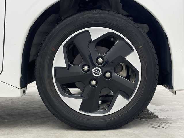 日産 ルークス HWS X プロパイロットED 三重県 2020(令2)年 1.4万km ホワイトパール 純正９型ナビ/・CD/DVD/フルセグ/Bluetooth/iPod/アラウンドビューモニター/オートプロパイロット/両側パワースライドドア/レーダークルーズコントロール/前方ドライブレコーダー/エマージェンシーブレーキ/ビルトインETC/LEDヘッドライト/純正15インチアルミホイール