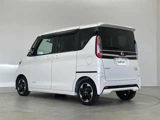 日産 ルークス HWS X プロパイロットED 埼玉県 2020(令2)年 1.4万km ホワイトパール 純正９型ナビ/・CD/DVD/フルセグ/Bluetooth/iPod/アラウンドビューモニター/オートプロパイロット/両側パワースライドドア/レーダークルーズコントロール/前方ドライブレコーダー/エマージェンシーブレーキ/ビルトインETC/LEDヘッドライト/純正15インチアルミホイール