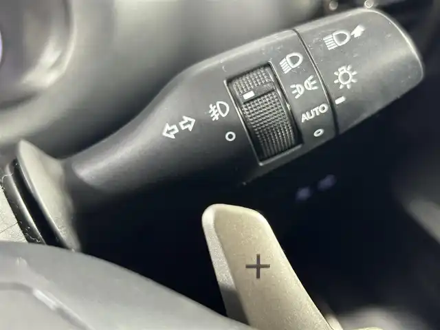 レクサス ＮＸ 300 Iパッケージ 佐賀県 2018(平30)年 4.2万km ソニッククォーツ ガラスルーフ/純正10インチナビ/CD/DVD/AM/FM/フルセグTV/USB/Bluetooth/レクサスセーフティシステム/全周囲カメラ/ワンオーナー/レーダークルーズコントロール/ブラインドスポットモニター/パワーバックドア /クリアランスソナー /前方ドライブレコーダー/パドルシフト/黒レザーシート/前席パワーシート/シートヒーター/ハンドルヒーター/ドアミラーヒーター/純正18インチアルミホイール/フロアマット/LEDライト/フォグライト /オートライト/オートハイビーム /スマートキー/スペアキー/100V充電/保証書/取扱説明書