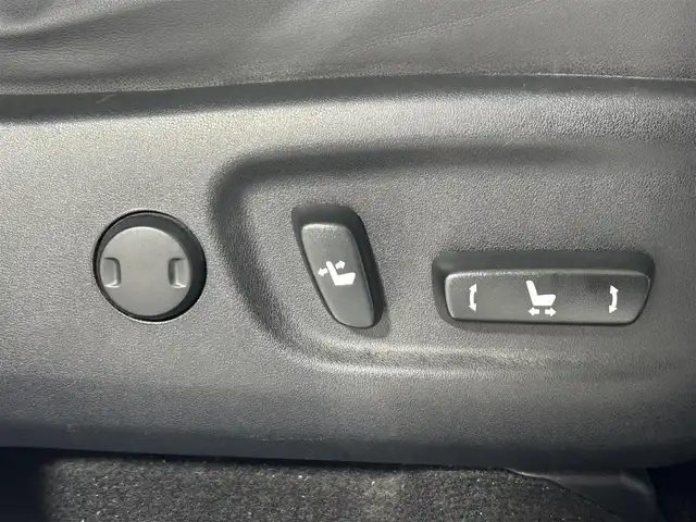 レクサス ＮＸ 300 Iパッケージ 佐賀県 2018(平30)年 4.2万km ソニッククォーツ ガラスルーフ/純正10インチナビ/CD/DVD/AM/FM/フルセグTV/USB/Bluetooth/レクサスセーフティシステム/全周囲カメラ/ワンオーナー/レーダークルーズコントロール/ブラインドスポットモニター/パワーバックドア /クリアランスソナー /前方ドライブレコーダー/パドルシフト/黒レザーシート/前席パワーシート/シートヒーター/ハンドルヒーター/ドアミラーヒーター/純正18インチアルミホイール/フロアマット/LEDライト/フォグライト /オートライト/オートハイビーム /スマートキー/スペアキー/100V充電/保証書/取扱説明書