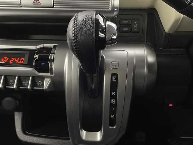 スズキ クロスビー HYBRID MZ 栃木県 2019(平31)年 4.3万km スピーディーブルーメタリック/ブラック2トーンルーフ 全方位モニター用カメラパッケージ装着車/デュアルセンサーブレーキサポート/パナソニックナビ（CN-RZ753W）/　フルセグTV/Ｂｌｕｅｔｏｏｔｈ/DVD/インタークーラーターボ/クルーズコントロール/コーナーセンサー/パドルシフト/D/N席シートヒーター/AUTOライト/LEDヘッドライト/純正フロアマット/純正ドアバイザー