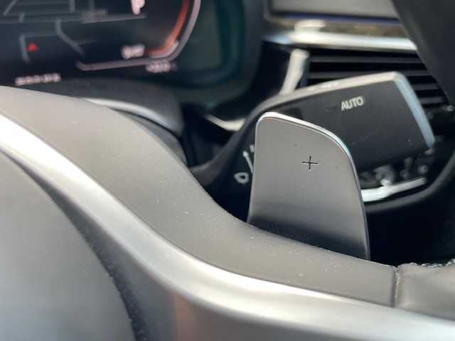 ＢＭＷ ５２３ｄ xDrive Mスポーツ 青森県 2022(令4)年 6.2万km サファイアブラックP 黒革シート/４WD/ＡＣＣ/ヘッドアップディスプレイ/バーチャルコックピット/純正ナビ/フルセグＴＶ・Bluetooth・USB/ＡｐｐｌｅＣａｒＰｌａｙ・androidauto/バックカメラ/シートヒーター/前席パワーシート/シートメモリー/レーンキープ/パーキングアシスト/オートホールド/パドルシフト/パワーバックドア/アイドリングストップ/Cタイプコネクタ/前後ドライブレコーダー/純正19インチＡＷ/LEDヘッドライト/ETC/保証書・取説・記録簿スペアキー×１