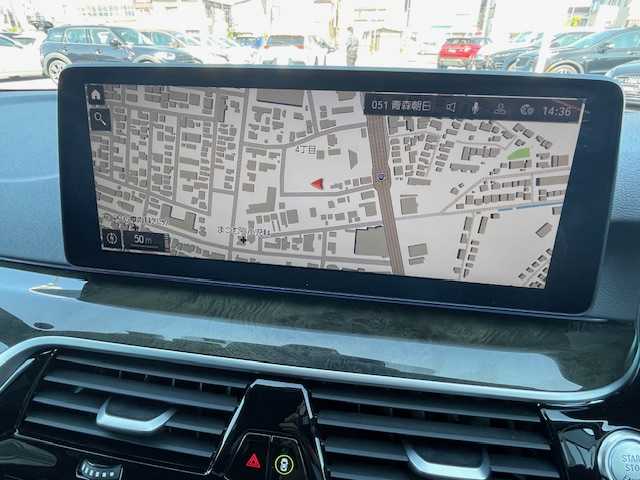 ＢＭＷ ５２３ｄ xDrive Mスポーツ 青森県 2022(令4)年 6.2万km サファイアブラックP 黒革シート/４WD/ＡＣＣ/ヘッドアップディスプレイ/バーチャルコックピット/純正ナビ/フルセグＴＶ・Bluetooth・USB/ＡｐｐｌｅＣａｒＰｌａｙ・androidauto/バックカメラ/シートヒーター/前席パワーシート/シートメモリー/レーンキープ/パーキングアシスト/オートホールド/パドルシフト/パワーバックドア/アイドリングストップ/Cタイプコネクタ/前後ドライブレコーダー/純正19インチＡＷ/LEDヘッドライト/ETC/保証書・取説・記録簿スペアキー×１