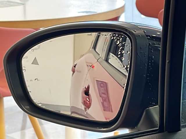 日産 オーラ G  90周年記念車 岐阜県 2024(令6)年 1.2万km ガーネットレッド/スーパーブラック 2トーン BOSEパーソナルプラスサウンドシステム/G 90周年記念車/純正ナビゲーション/アラウンドビューモニター/Bluetooth/フルセグ視聴/プロパイロット（ナビリンク機能付）/デジタルインナーミラー/ドライブレコーダー（車内付き）/ETC2.0/LEDヘッドライト/オートハイビーム/オートライト/プッシュスタート/スマートキー/スペアキー/専用17インチブラックアルミホイール/カッパーフォグランプフィニッシャー/90th Anniversary専用シート/前席シートヒーター/緊急停止支援システム（SOSコール機能付）/ワイヤレス充電器/USB電源ソケット（タイプA 2個、タイプC 1個）/ブラインドスポットモニター/エマージェンシーブレーキー/取扱説明書・記録簿