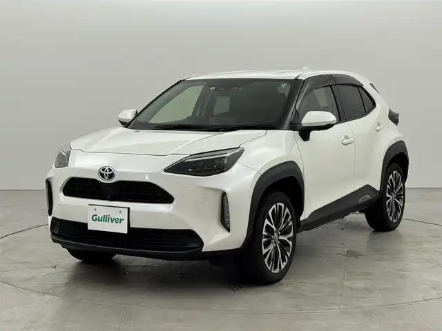 トヨタ ヤリスクロス ハイブリッド Z 福岡県 2022(令4)年 2.2万km ホワイトパールクリスタルシャイン 純正ＤＡナビ　/全方位カメラ　/ビルトインＥＴＣ　/レーダークルコン　/コーナーセンサー　/衝突被害軽減ブレーキ　/レーンキープ　/ＢＳＭ　/ＰＫＳＢ　/パーキングアシスト　/ハーフレザー　/シートヒーター　/ステアリングヒーター/ＬＥＤヘッドライト