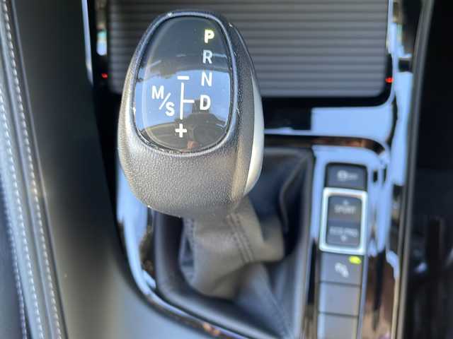 ＢＭＷ Ｘ１ sDrive 18i Xライン 大阪府 2017(平29)年 3万km パール 純正ナビ（CD/DVD/Bluetooth）/バックカメラ/ETC/衝突軽減ブレーキ/革巻きステアリング/スポーツモード/スマートキー/プッシュスタートボタン/USBジャック/12V電源/LEDヘッドライト/フォグランプ/前後コーナーセンサー/ルーフレール/純正18インチアルミホイール